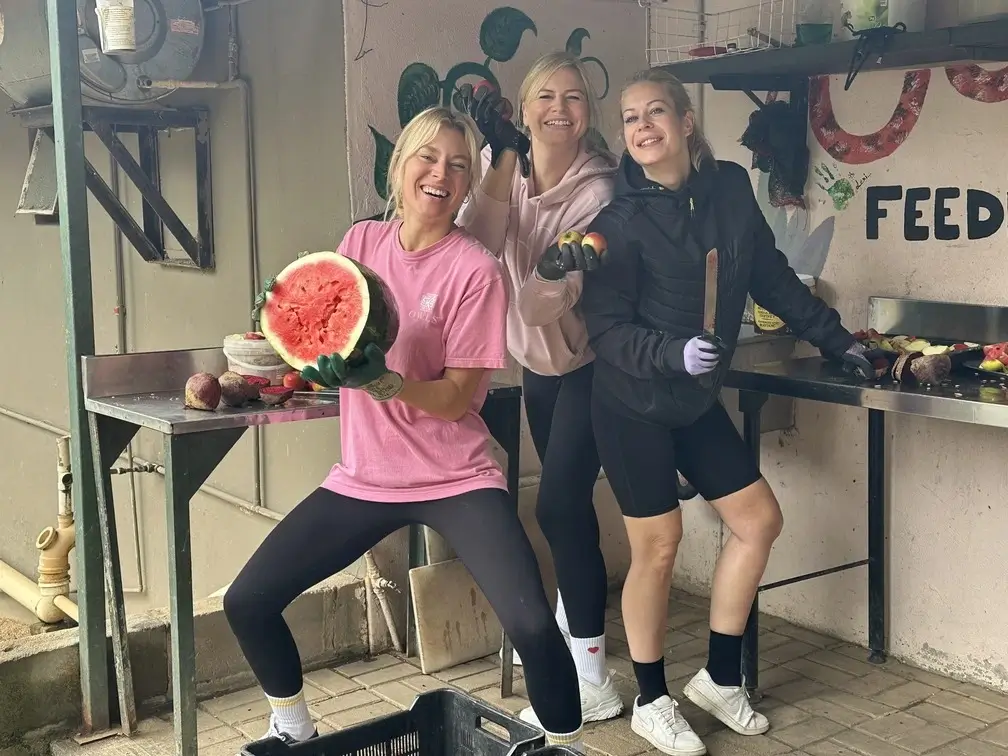 Helping Hands for Wildlife Südafrika Vervet Monkeys Volunteering Feeding Room